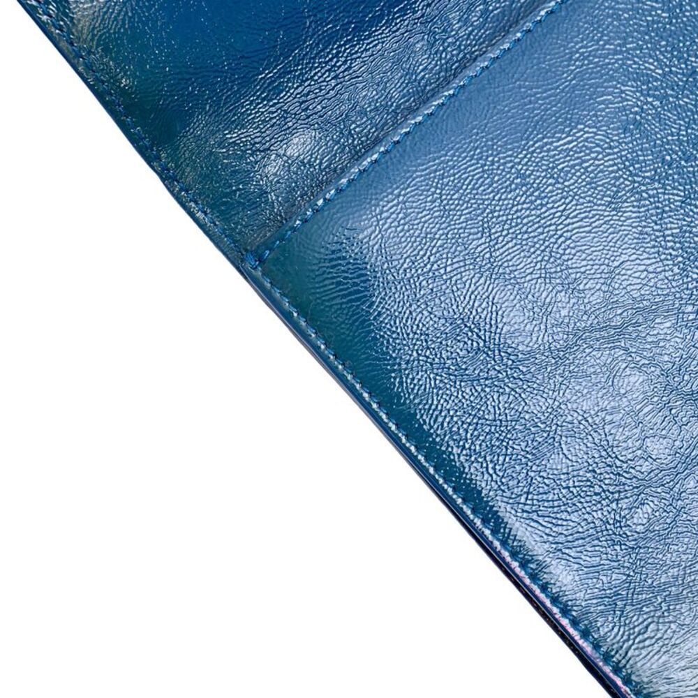 Yves Saint Laurent Large Belle de Jour Clutch Bag in Blue Textured Patent - Picture 4 of 12